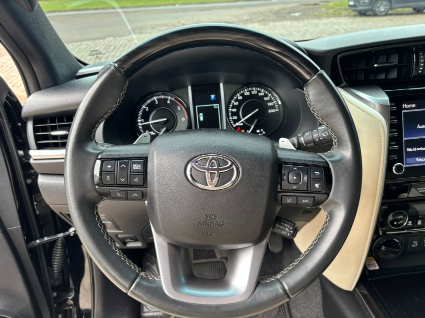 toyota hilux 2.8 d-4d turbo diesel cd srx limited 4x4 automatico 4p 2022