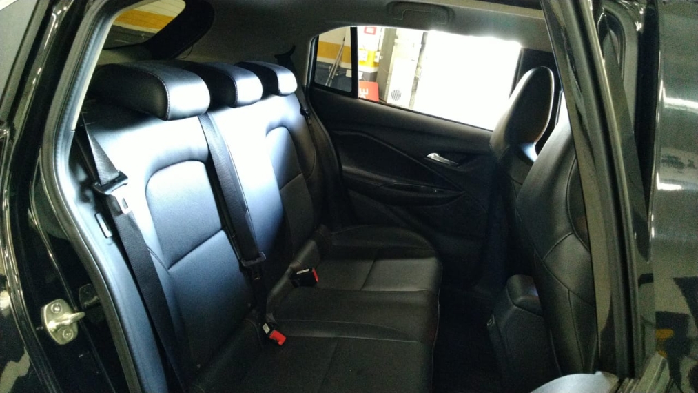 chevrolet onix 1.0 turbo flex premier automatico 4p 2020