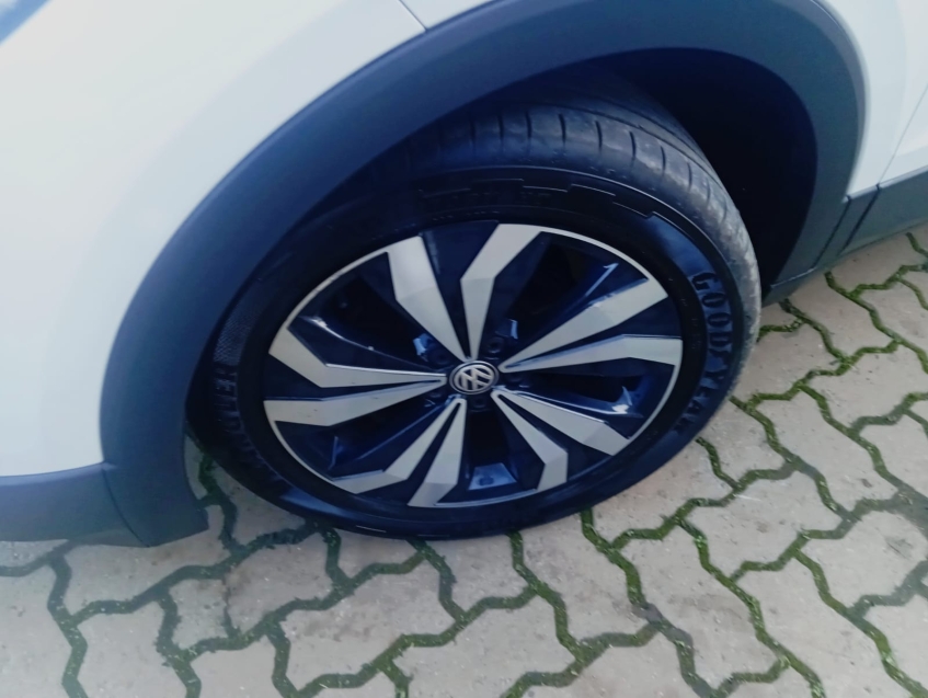 volkswagen t-cross 1.0 200 tsi total flex automatico 4p 2021