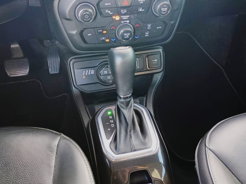 jeep renegade 1.3 t270 turbo flex s 4x4 at9 4p automatico 2022