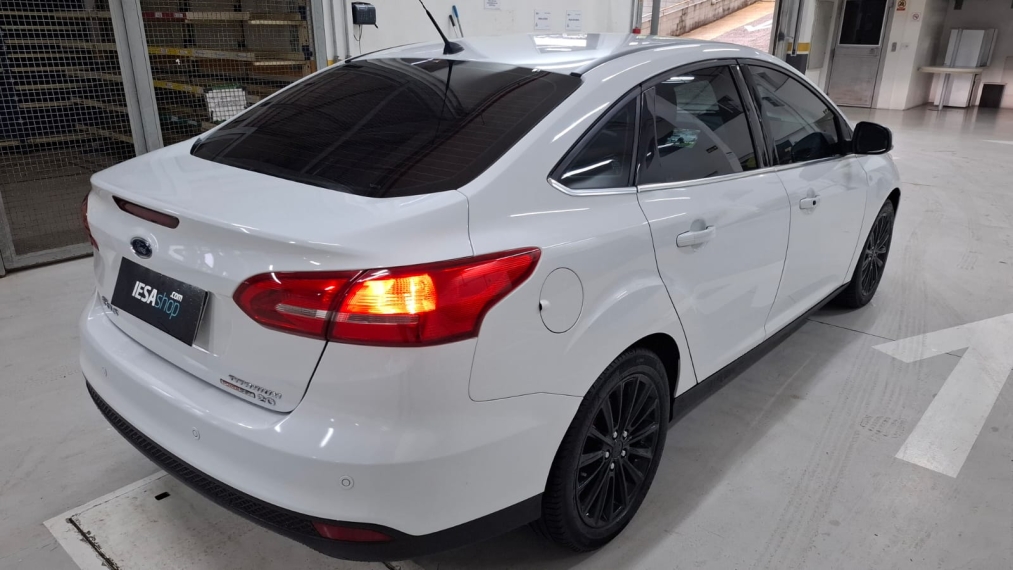 ford focus 2.0 titanium 16v flex 4p powershift automatico 2016