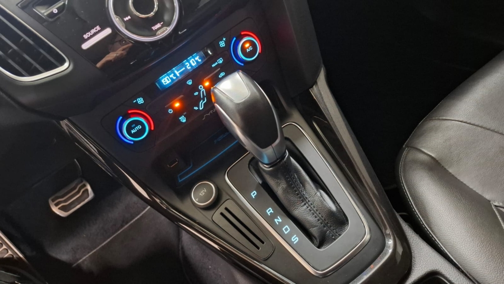 ford focus 2.0 titanium 16v flex 4p powershift automatico 2016