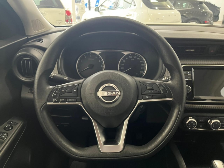 nissan kicks 1.6 16v flexstart active xtronic flex 4p automatico 2024
