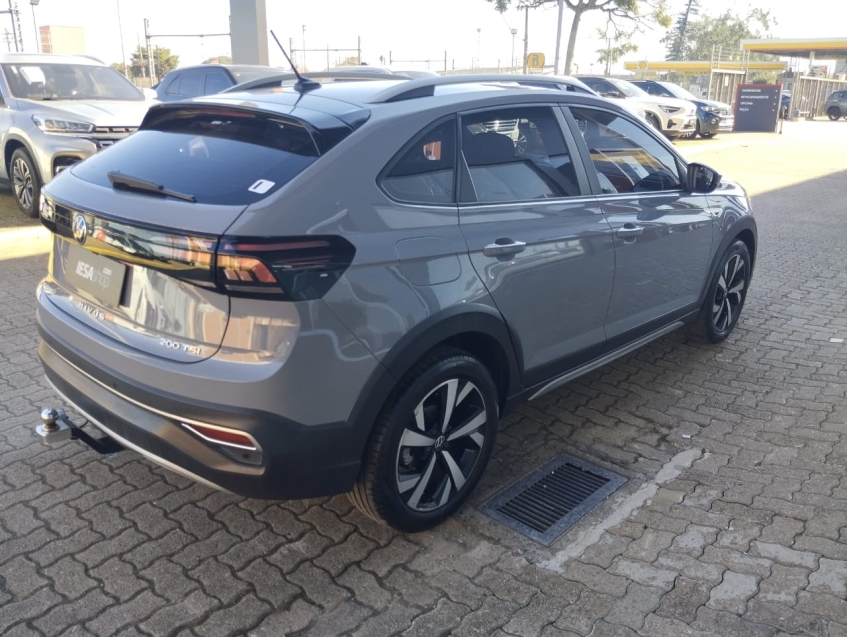 volkswagen nivus 1.0 200 tsi total flex highline automatico 4p 2023