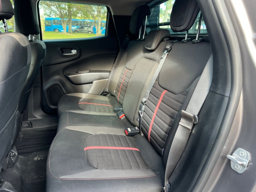 fiat toro 2.0 16v turbo diesel freedom 4wd at9 5p automatico 2021