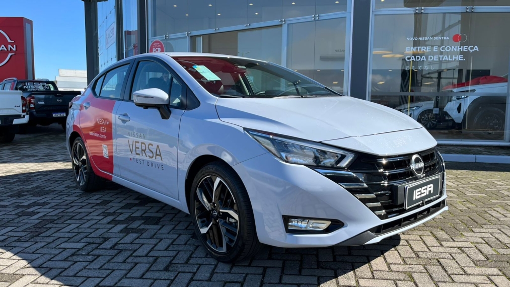 nissan versa 1.6 16v flex exclusive xtronic 3.9 4p automatico 2025