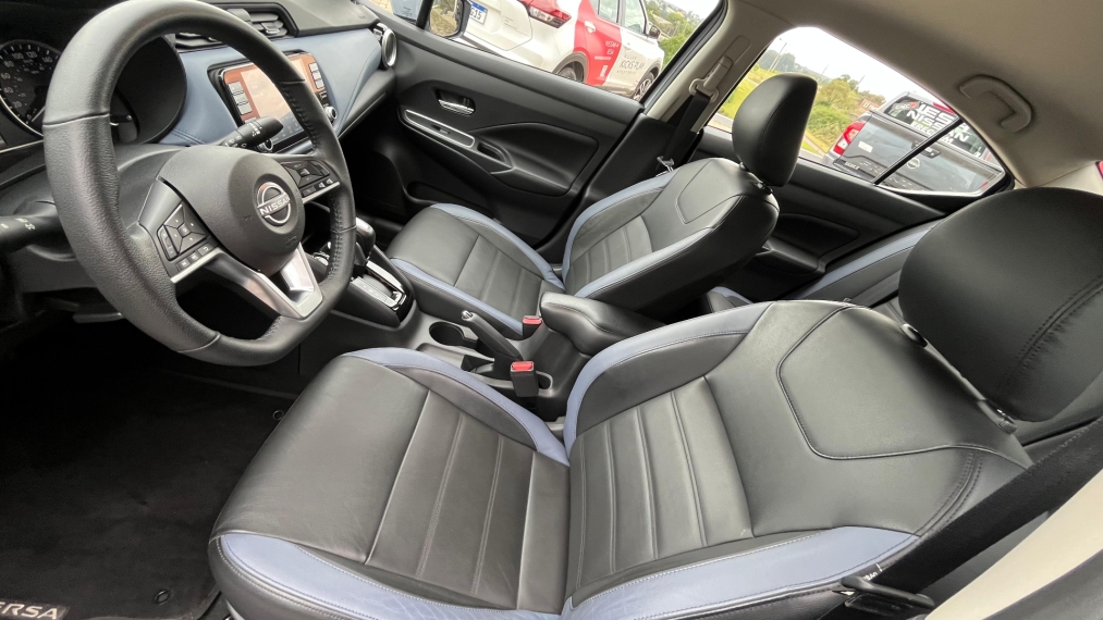 nissan versa 1.6 16v flex exclusive xtronic 3.9 4p automatico 2025