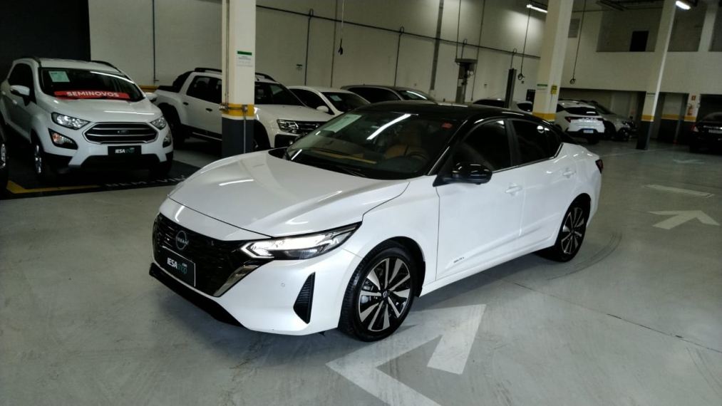 Nissan Sentra     2025