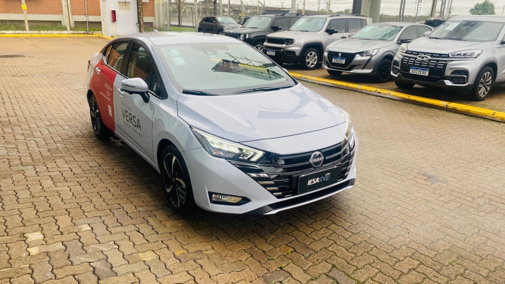 nissan versa 1.6 16v flex exclusive xtronic 3.9 4p automatico 2025