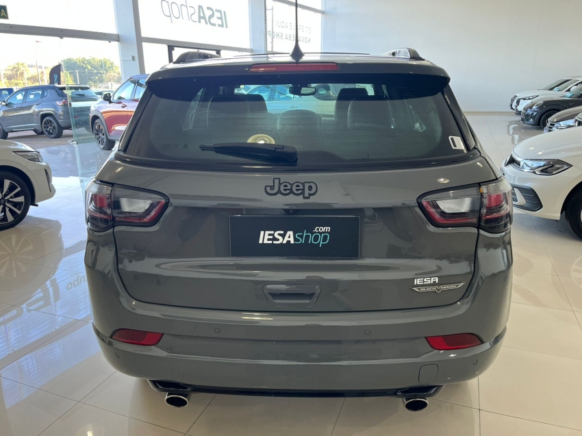 jeep compass 2.0 hurricane 4 turbo gasolina blackhawk at9 1.9 4p automatico 2025