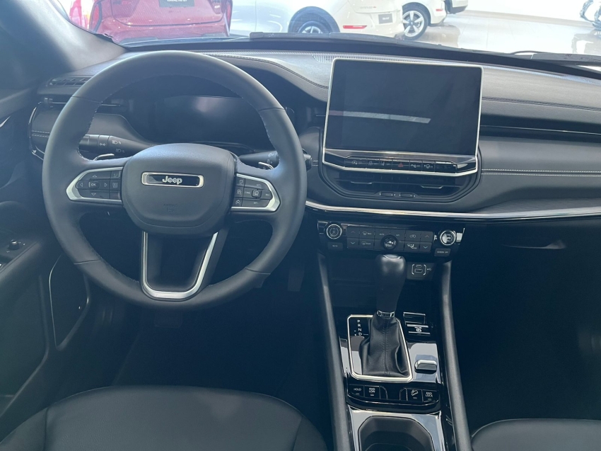 jeep compass 2.0 hurricane 4 turbo gasolina blackhawk at9 1.9 4p automatico 2025