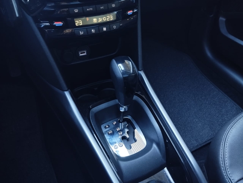 peugeot 2008 1.6 16v thp flex griffe 4p automatico 2023