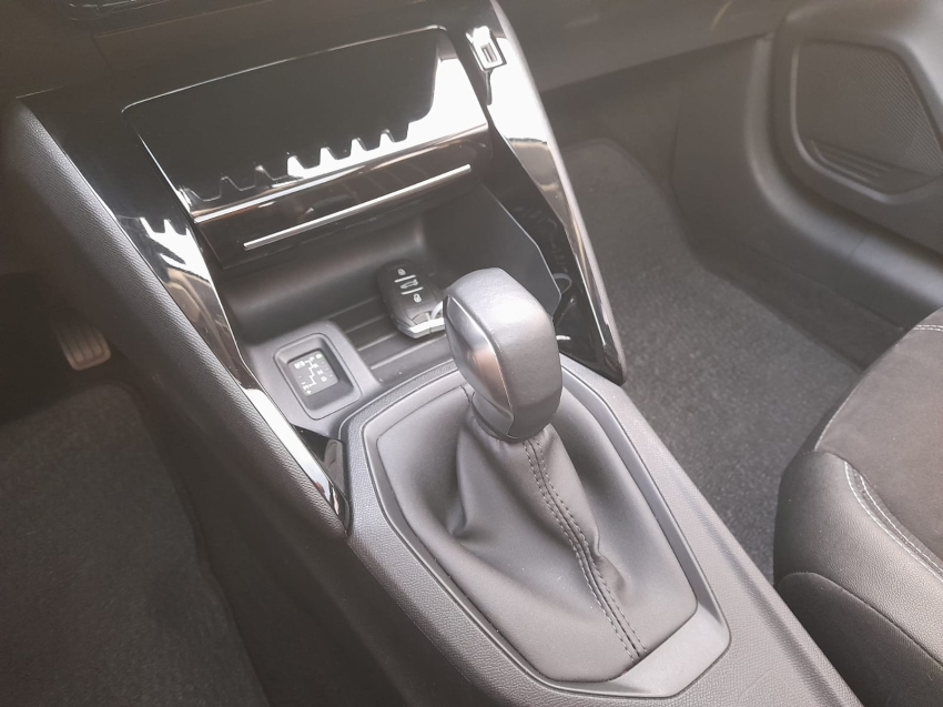 peugeot 208 1.6 16v flex griffe at6 4p automatico 2021