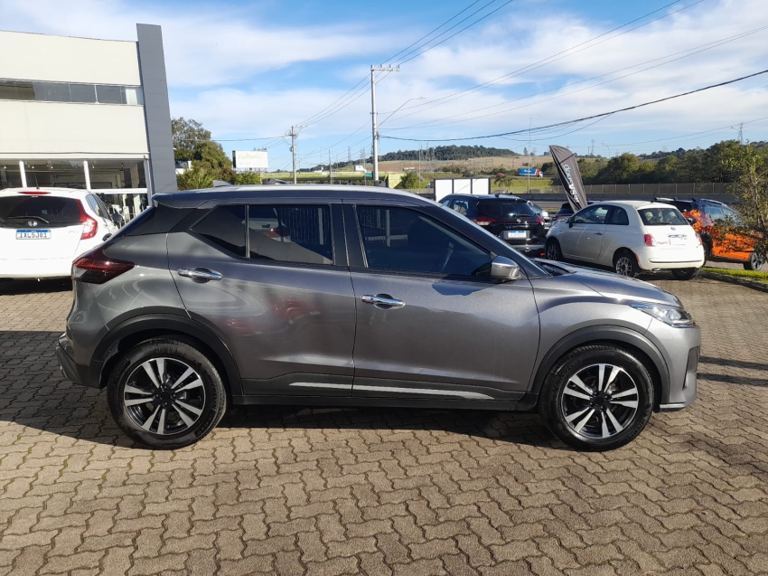 nissan kicks 1.6 16v flexstart exclusive xtronic flex 4p automatico 2022