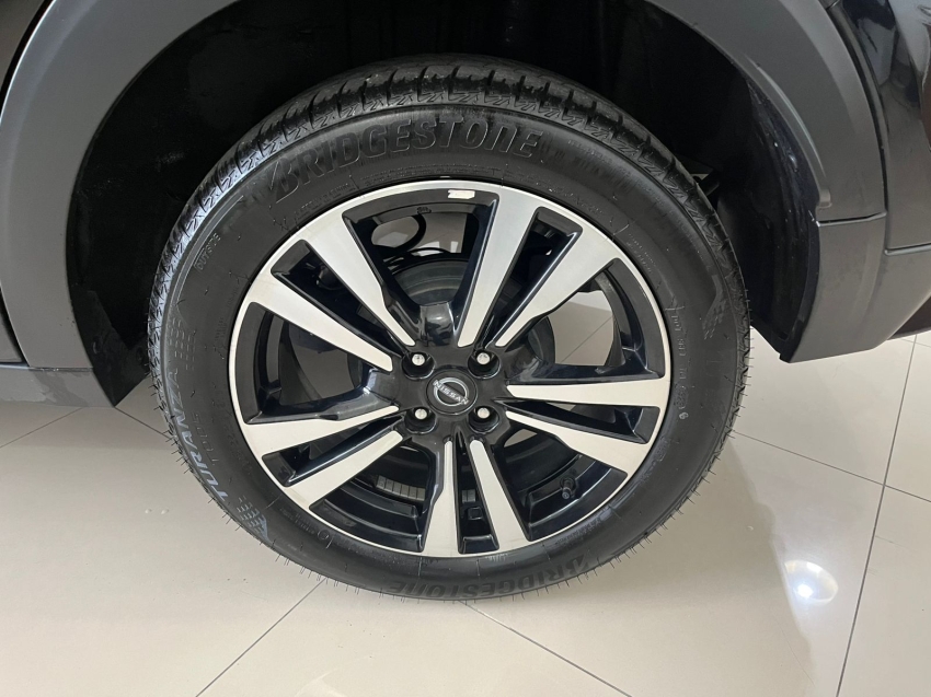 nissan kicks 1.6 16v flexstart advance xtronic flex 4p automatico 2024