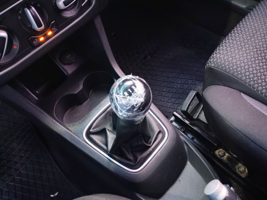volkswagen fox 1.6 msi total flex connect 4p manual 2020