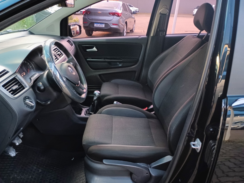 volkswagen fox 1.6 msi total flex connect 4p manual 2020