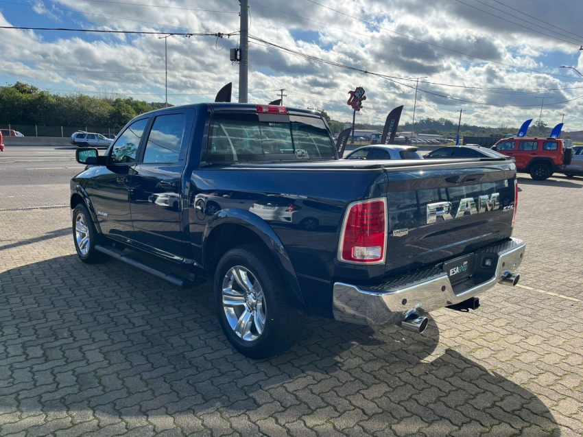 ram classic 5.7 v8 gasolina laramie cd 4x4 automatico 4p 2023