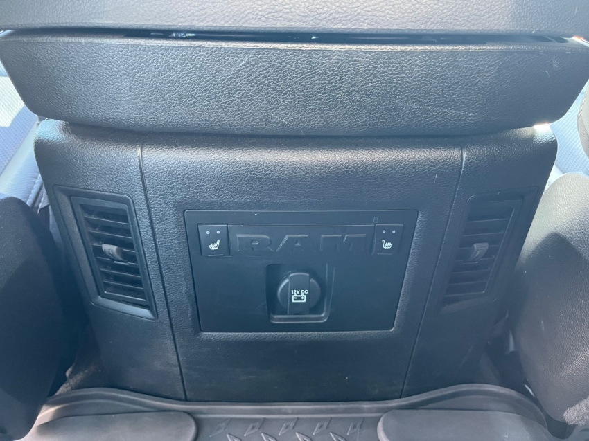 ram classic 5.7 v8 gasolina laramie cd 4x4 automatico 4p 2023