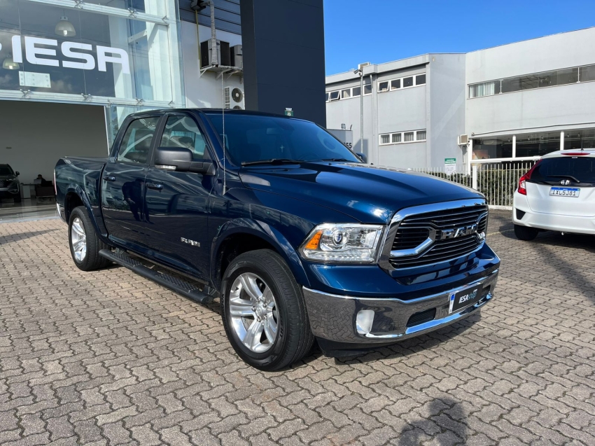 ram classic 5.7 v8 gasolina laramie cd 4x4 automatico 4p 2023