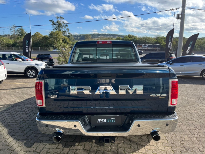 ram classic 5.7 v8 gasolina laramie cd 4x4 automatico 4p 2023