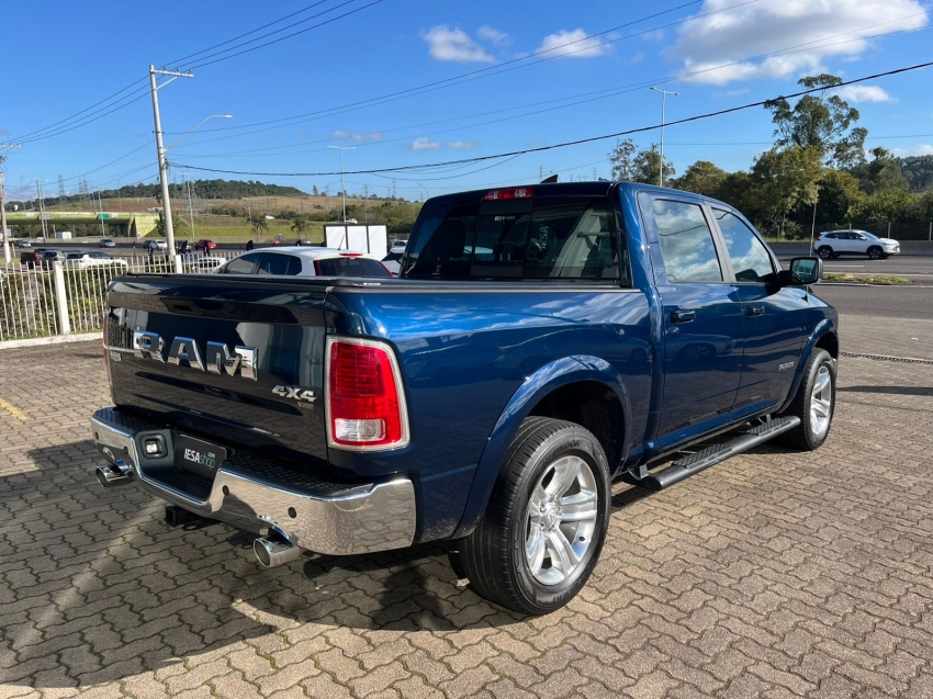 ram classic 5.7 v8 gasolina laramie cd 4x4 automatico 4p 2023