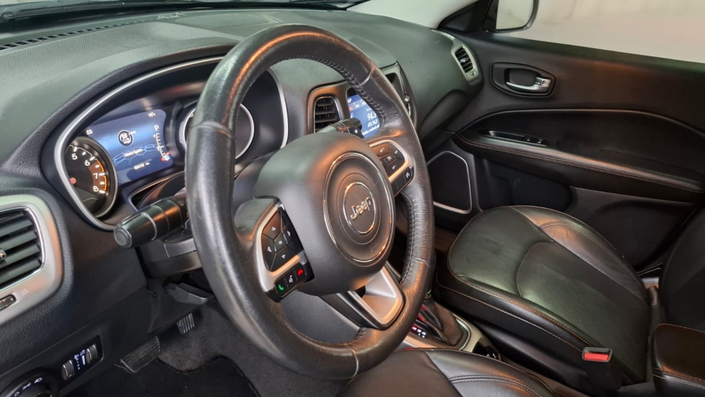 jeep compass 2.0 16v flex longitude automatico 4p 2019