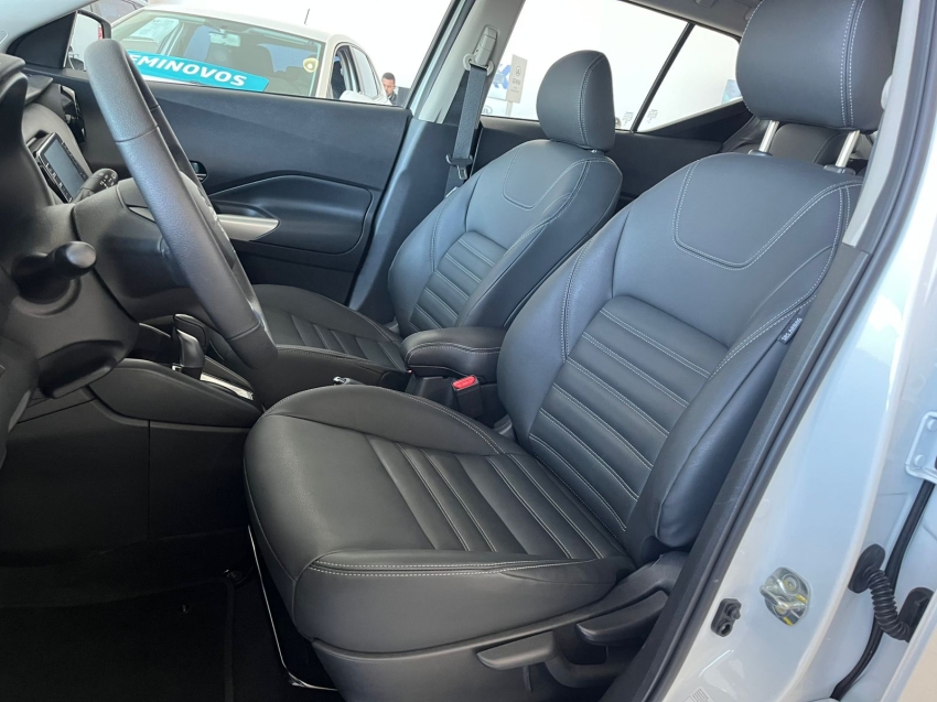 nissan kicks play 1.6 16v flexstart advance plus xtronic 3.9 flex 4p automatico 2025