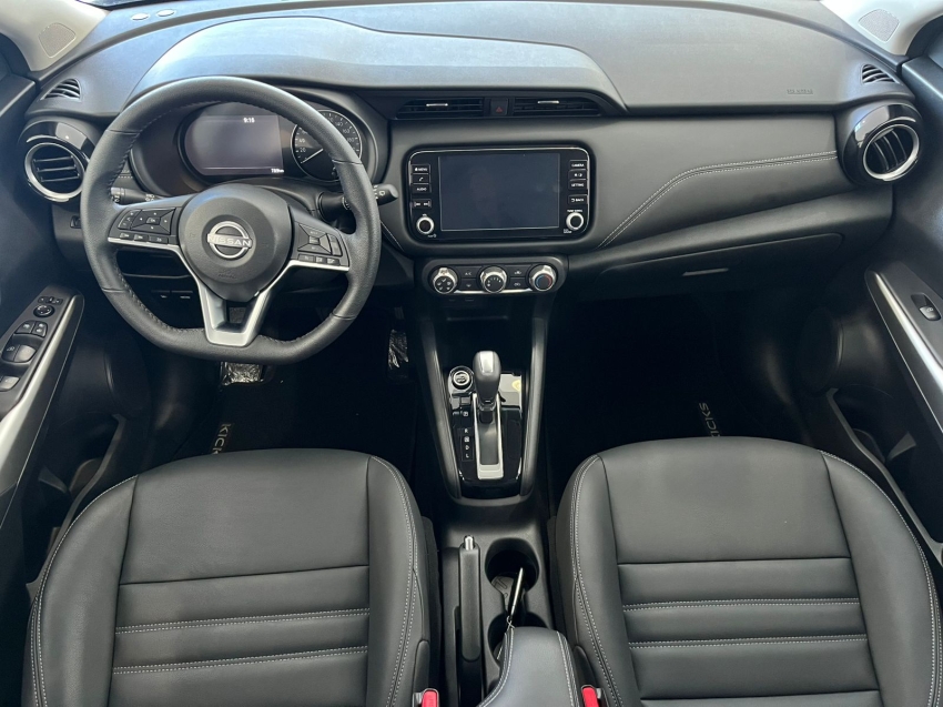 nissan kicks play 1.6 16v flexstart advance plus xtronic 3.9 flex 4p automatico 2025