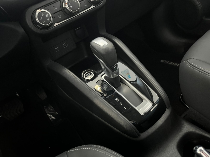 nissan kicks play 1.6 16v flexstart advance plus xtronic 3.9 flex 4p automatico 2025