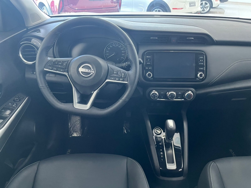 nissan kicks play 1.6 16v flexstart advance plus xtronic 3.9 flex 4p automatico 2025