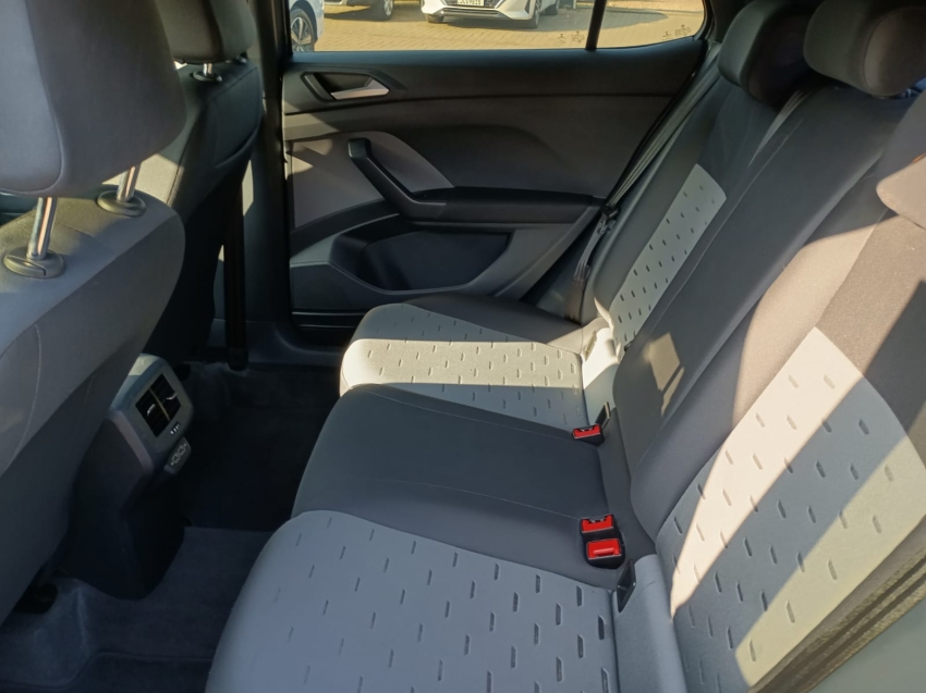 volkswagen t-cross 1.0 200 tsi total flex comfortline automatico 4p 2022