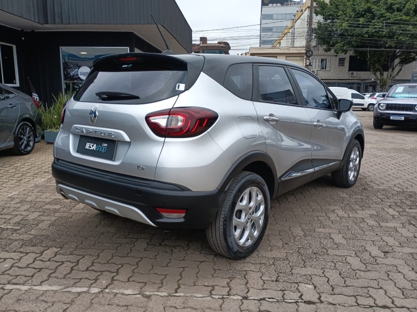 renault captur 1.3 tce flex zen x-tronic 5p automatico 2022
