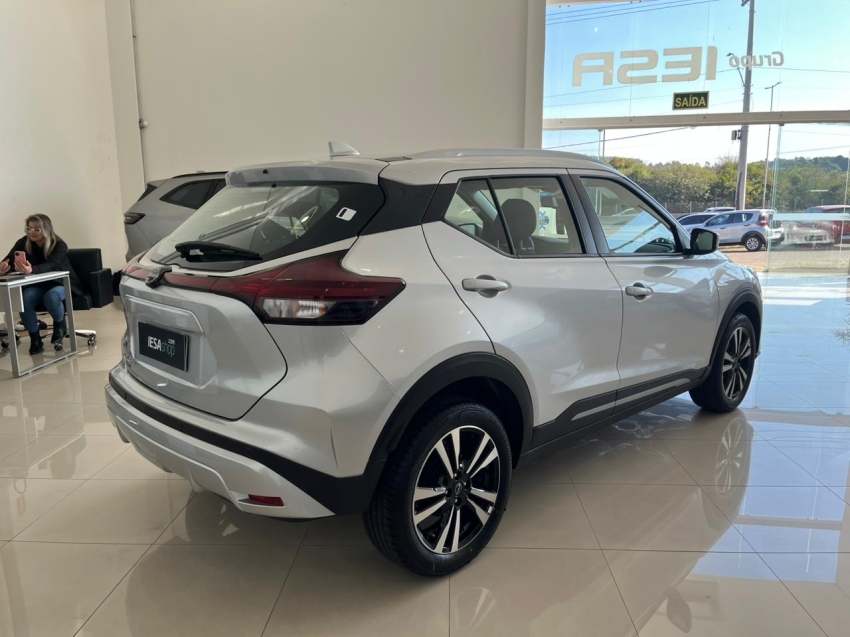 nissan kicks play 1.6 16v flexstart advance plus xtronic 3.9 flex 4p automatico 2025