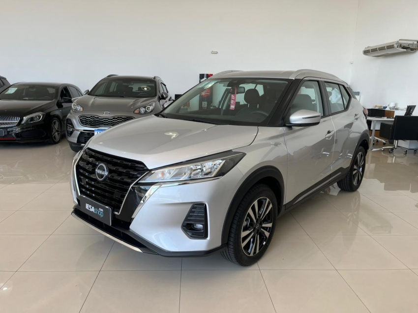nissan kicks play 1.6 16v flexstart advance plus xtronic 3.9 flex 4p automatico 2025