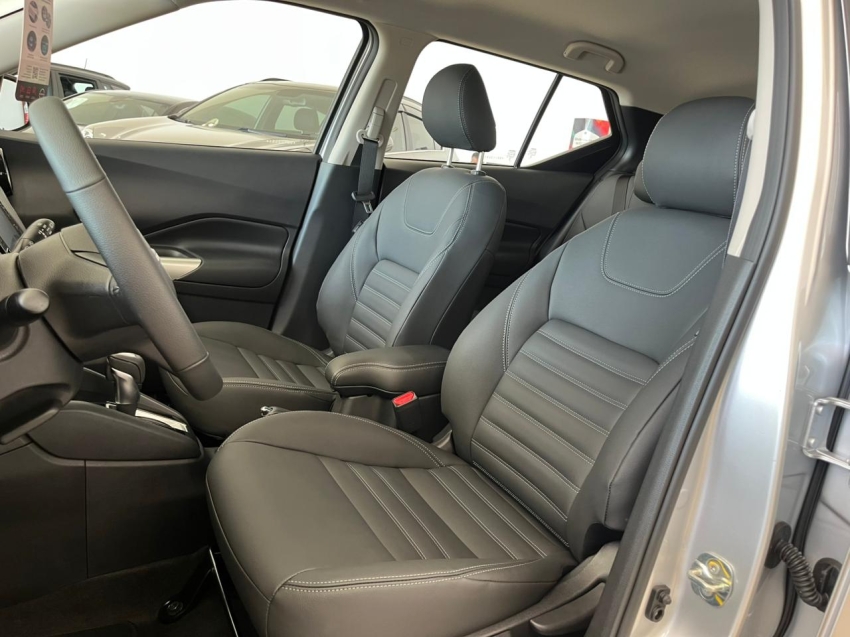 nissan kicks play 1.6 16v flexstart advance plus xtronic 3.9 flex 4p automatico 2025