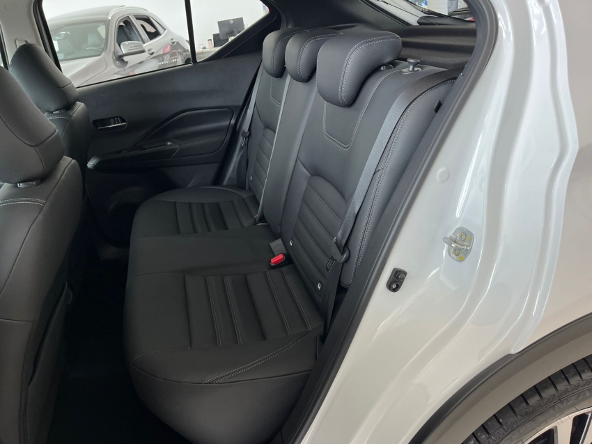 nissan kicks play 1.6 16v flexstart advance plus xtronic 3.9 flex 4p automatico 2025