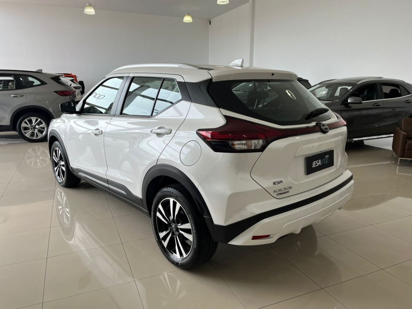 nissan kicks play 1.6 16v flexstart advance plus xtronic 3.9 flex 4p automatico 2025