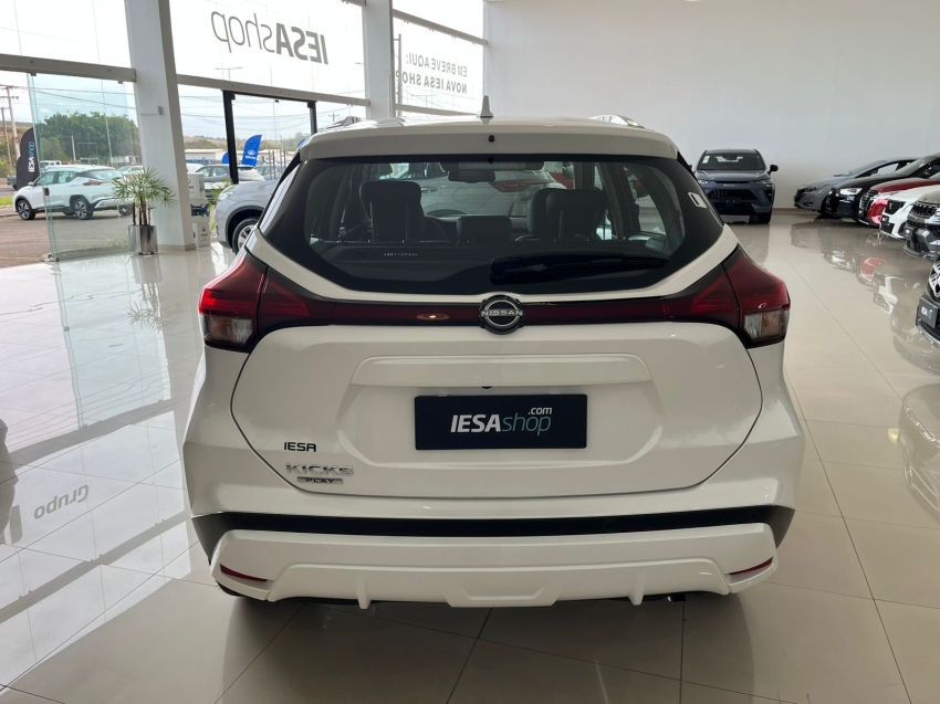 nissan kicks play 1.6 16v flexstart advance plus xtronic 3.9 flex 4p automatico 2025