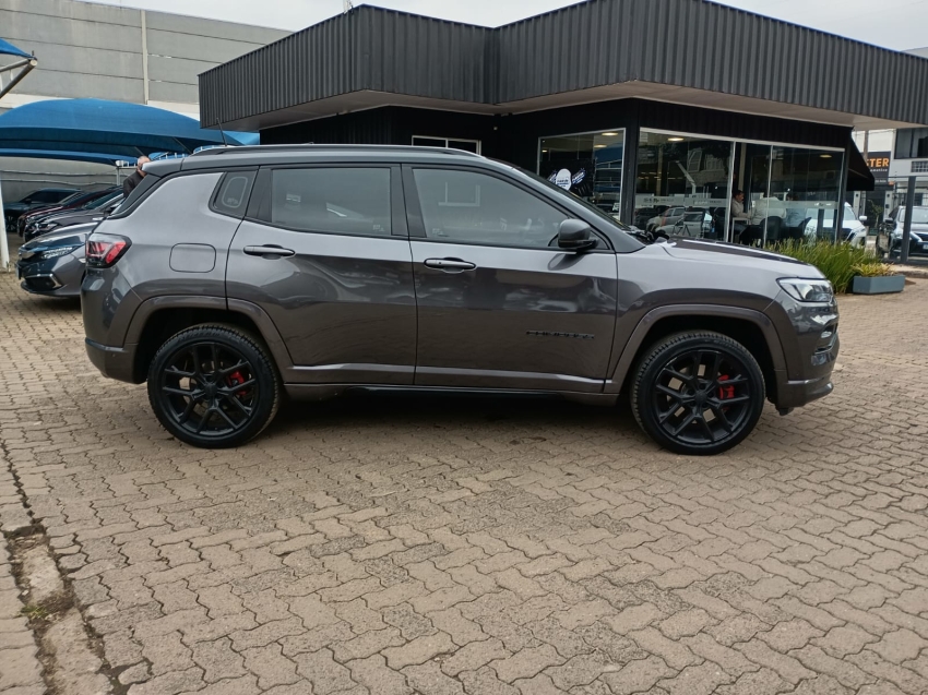 jeep compass 2.0 hurricane 4 turbo gasolina blackhawk at9 1.9 4p automatico 2025