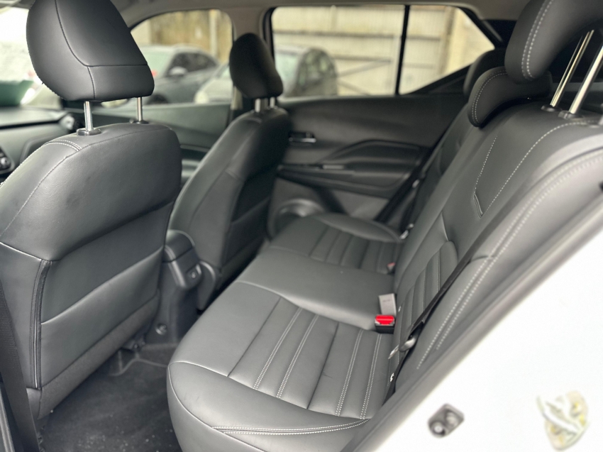nissan kicks play 1.6 16v flexstart advance plus xtronic 1.5 flex 4p automatico 2025