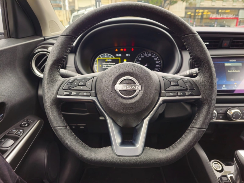 nissan kicks play 1.6 16v flexstart advance plus xtronic 1.5 flex 4p automatico 2025