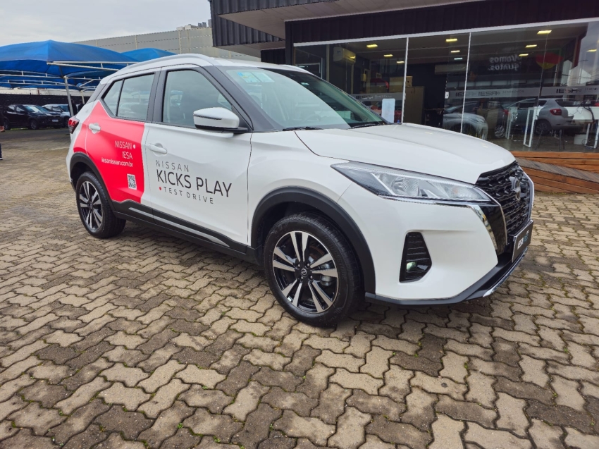 nissan kicks play 1.6 16v flexstart advance plus xtronic 1.5 flex 4p automatico 2025