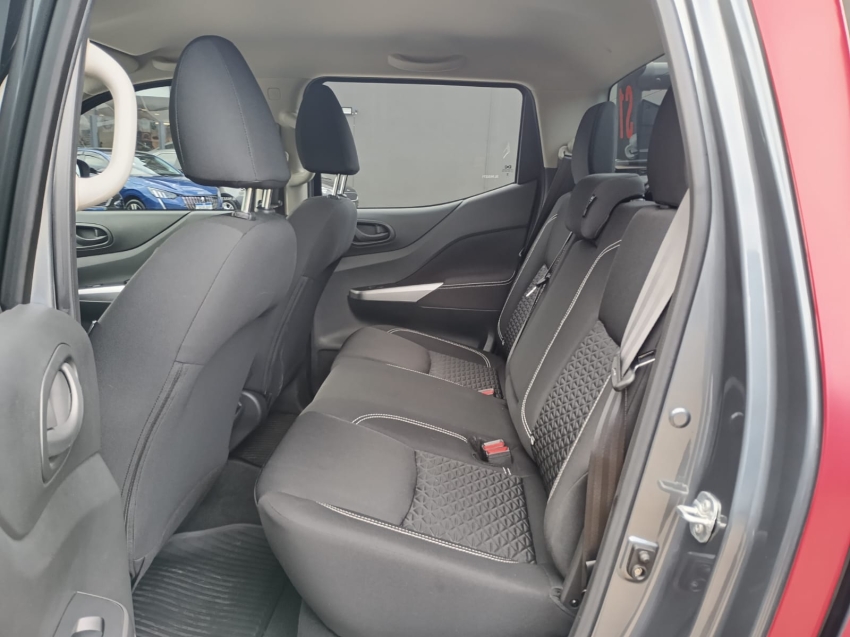 nissan frontier 2.3 16v turbo diesel attack cd 4x4 automatico 2.2 4p 2025