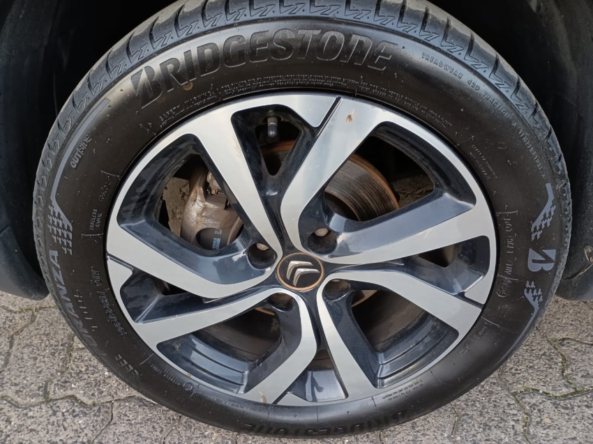 citroen c4 cactus 1.6 vti 120 flex shine eat6 4p automatico 2022