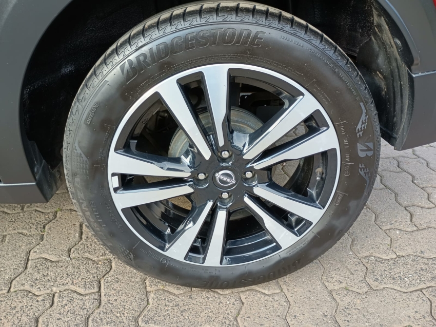 nissan kicks 1.6 16v flexstart advance xtronic flex 4p automatico 2024