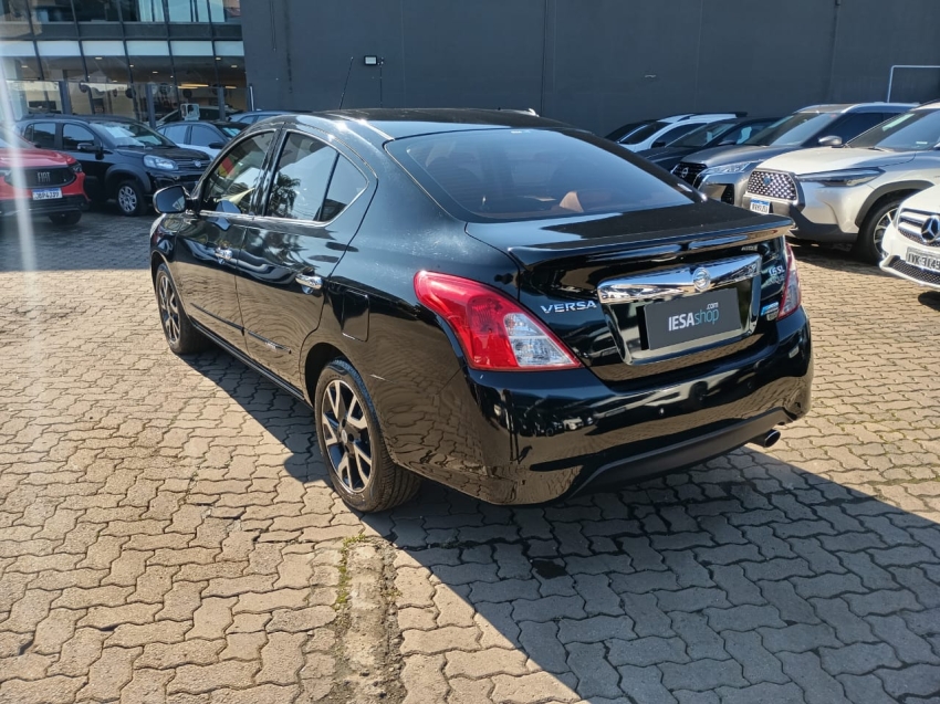 nissan versa 1.6 16v flexstart unique 4p xtronic flex automatico 2017