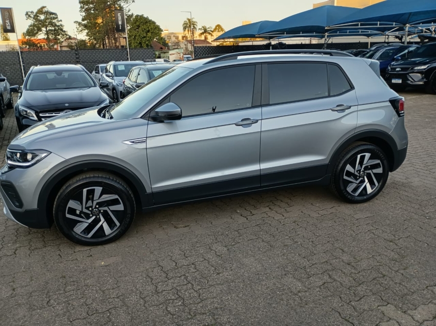 volkswagen t-cross 1.0 200 tsi total flex comfortline automatico 4p 2025