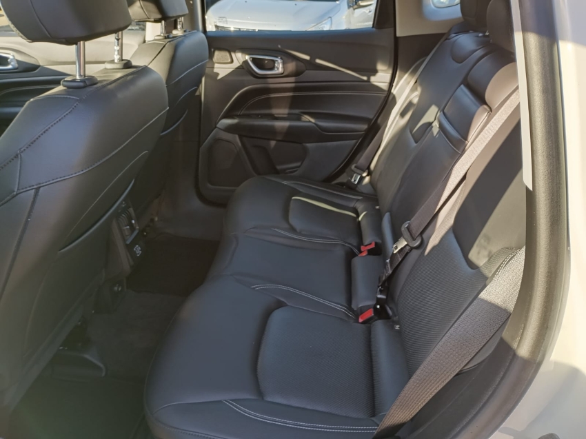 jeep compass 1.3 t270 turbo flex longitude at6 4p automatico 2023