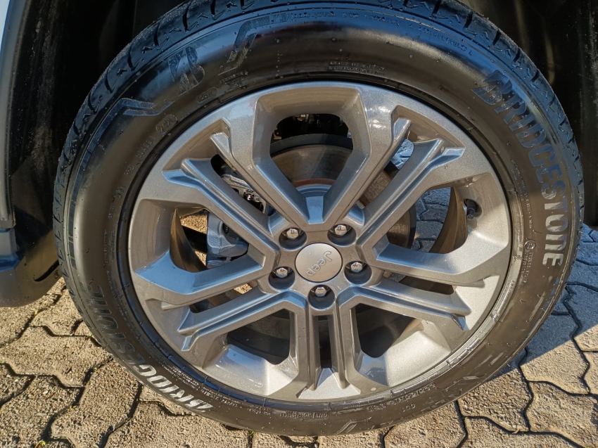 jeep compass 1.3 t270 turbo flex longitude at6 4p automatico 2023